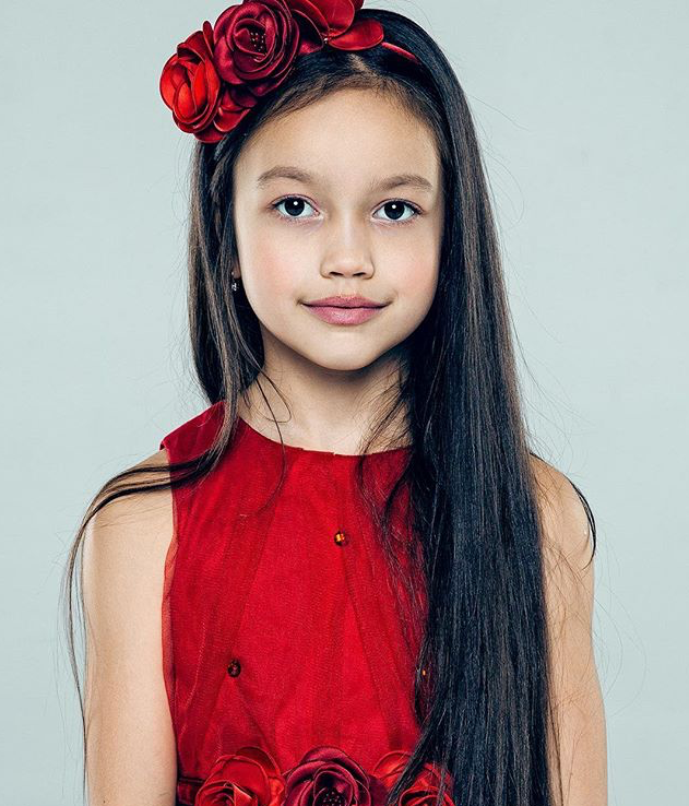 Милана Зимина - аккредитованная модель для участия в подиумных показах на Междунродной Детской Неделе моды